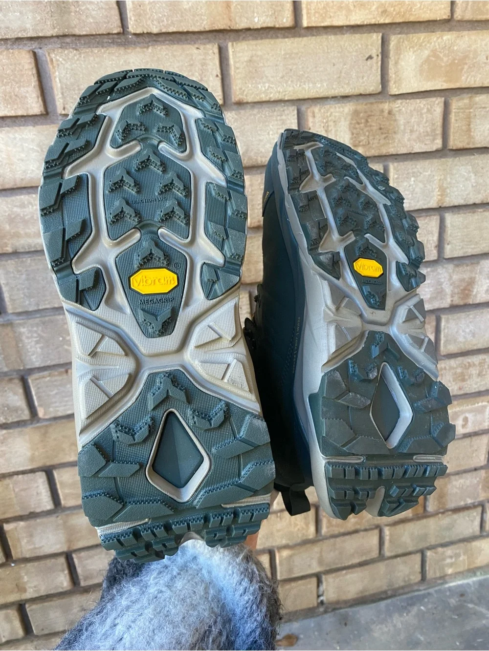 Hoka Mens Kaha 2 GORE-TEX Hiker Shoes US 9 D Green Waterproof Leather NEW